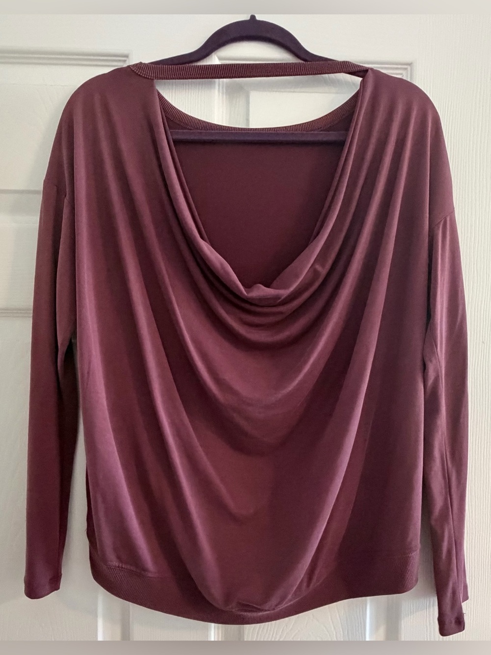 Abby & Gail Beckette Open Back Knit Top in Burgundy